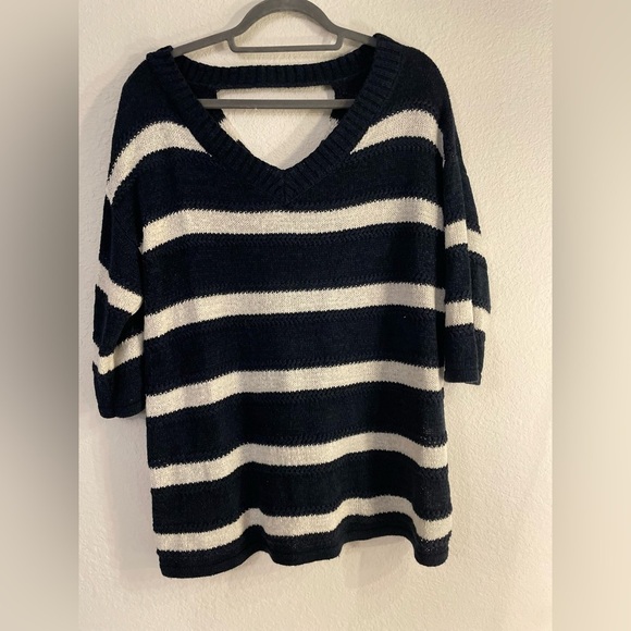 Maurices Navy and White Striped Sweater v neck cross size 0 - Picture 1 of 6